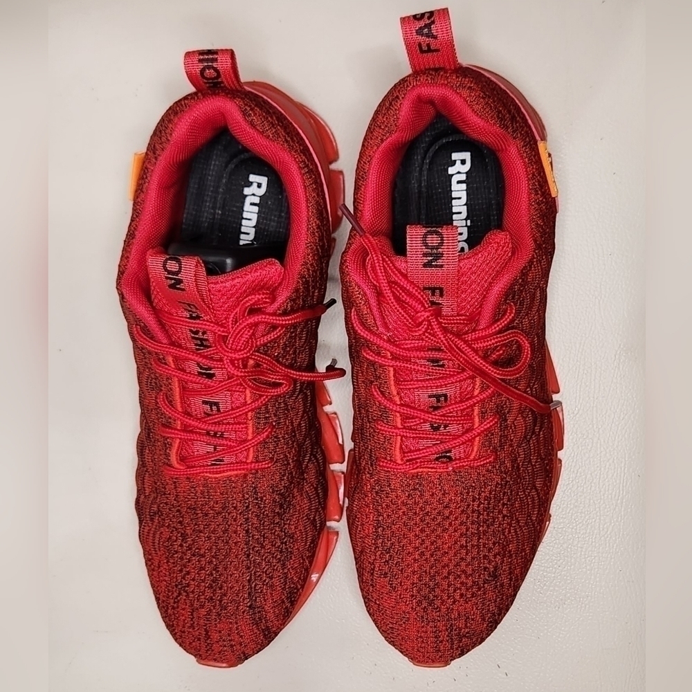 Running men's shoes in red, very comfortable - Picture 2 of 8